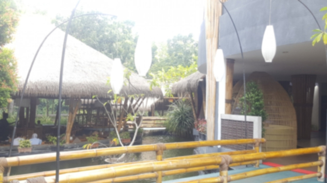 Desain rumah makan Mang Engking Cabang Ancol