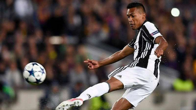 Pemain belakang Juventus, Alex Sandro