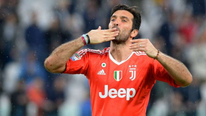 Penjaga gawang Juventus, Gianluigi Buffon