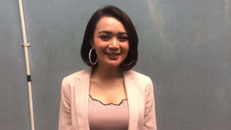 Reynhard Sinaga, Daihatsu Bezza dan Wika Salim Ngebet Nikah