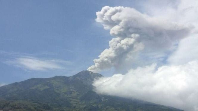 gunung merapi meletus 2018