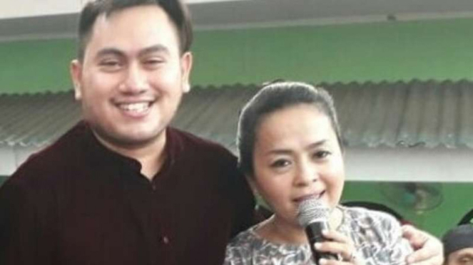 Maryati Tohir (munaroh) bersama Nasar