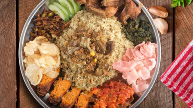 Nasi Padang Berjamaah di Marco Padang Peranakan.