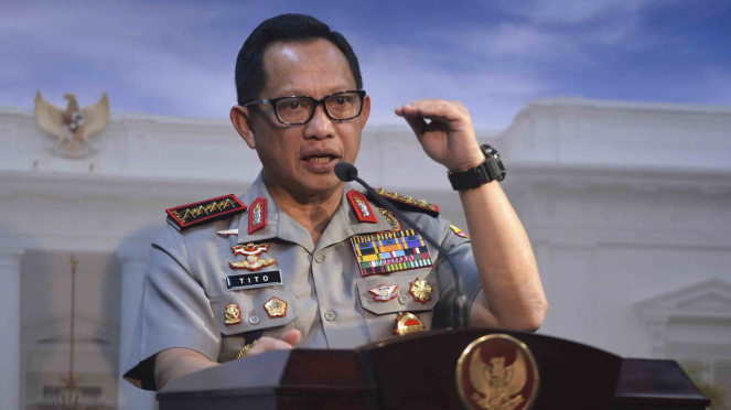 Kapolri Jenderal Pol Tito Karnavian memberikan keterangan pers