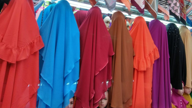 Jilbab syari di Pasar Tanah Abang