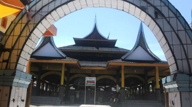 Makam Syekh Burhanuddin Ulakan di Padang Pariaman, Sumatera Barat