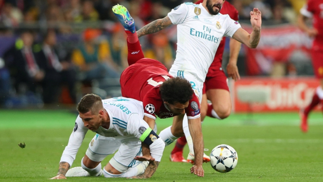 Insiden antara Mohamed Salah dan Sergio Ramos