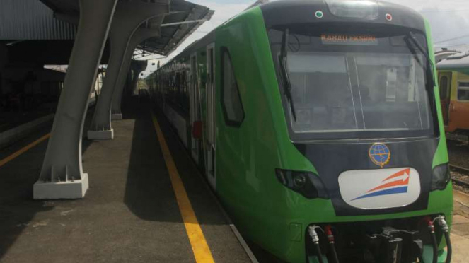 Kereta khusus rute Bandara Internasional Minangkabau di Padang, Sumatra Barat.