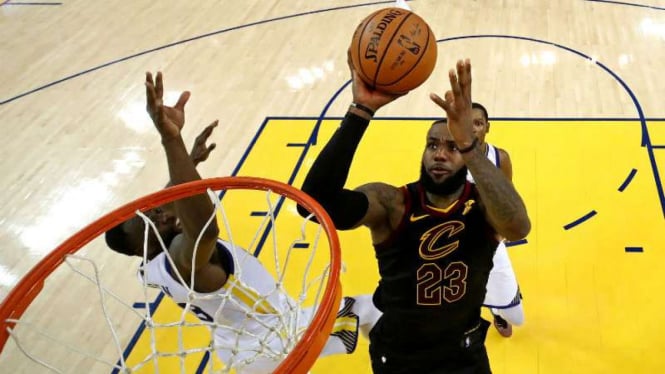 Pebasket Cleveland Cavaliers, LeBron James.