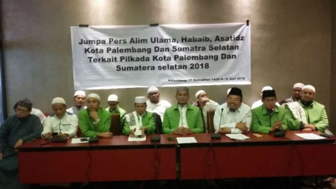 Sejumlah ulama yang tergabung dalam Maspuroh mendeklarasikan dukungan di Pilkada