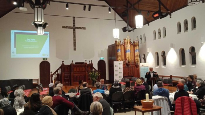 Suasana berbuka puasa di gereja di kawasan Carlton, Melbourne