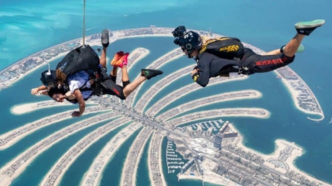 Sky DIving di Dubai