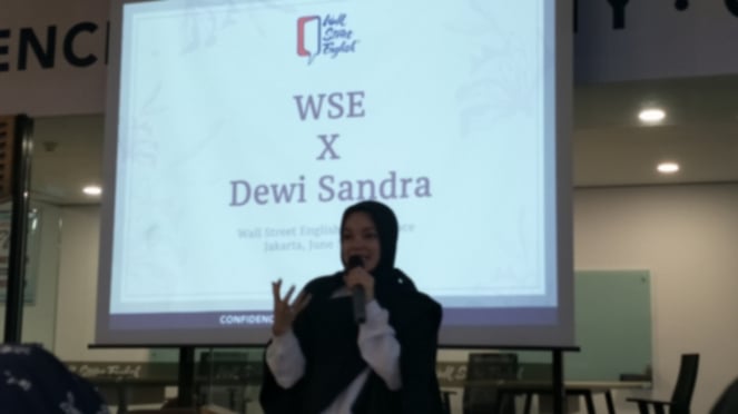 Dewi Sandra