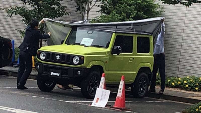 Suzuki Jimny baru