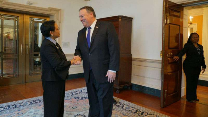 Menlu Retno Marsudi dan Menlu AS Mike Pompeo