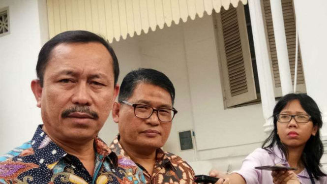 Ketua Komnas HAM Ahmad Taufan Damik bersama Ketua LPSK di Istana Presiden 
