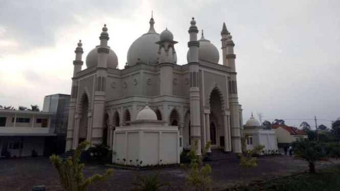Masjid Salman Al Farizi, Malang