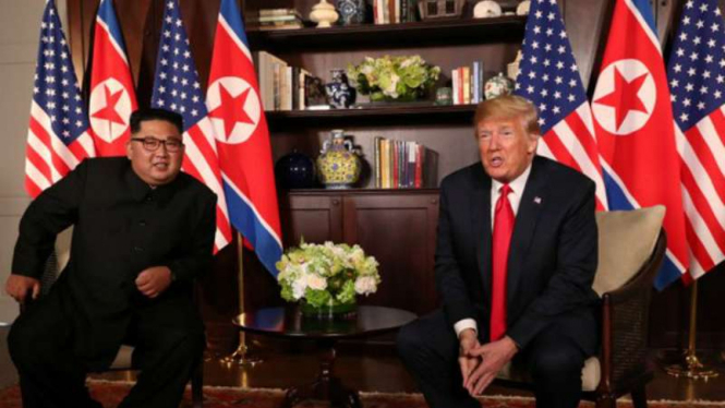 Presiden AS Donald Trump dan Pemimpin Korut Kim Jong Un 