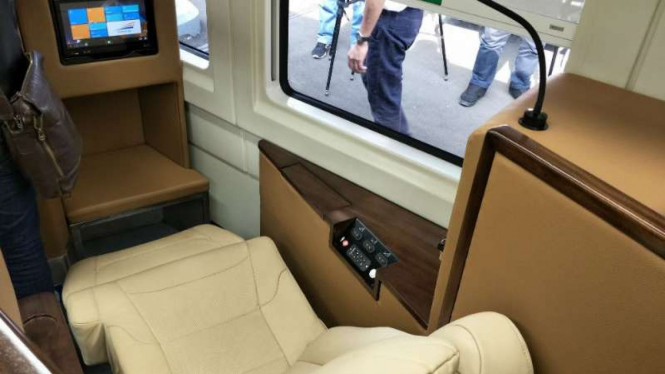 PT KAI luncurkan kereta sleeper di Stasiun Gambir, Jakarta