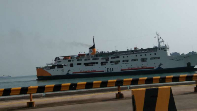 Kapal ferry di Pelabuhan Merak di Cilegon, Banten, pada Selasa, 12 Juni 2018.