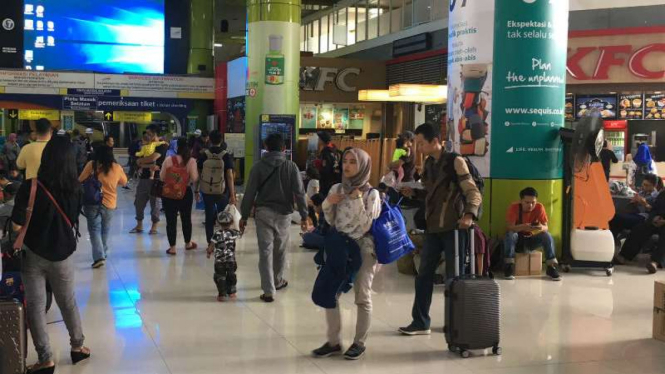 Stasiun Gambir.