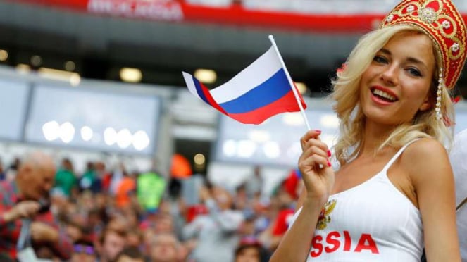Suporter Rusia di Piala Dunia 2018.