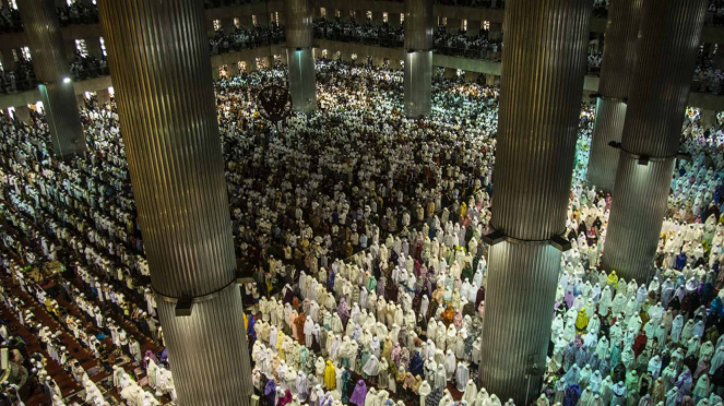 SALAT IDUL FITRI DI SELURUH INDONESIA