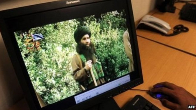 Sebuah video yang dikeluarkan pada bulan Juli 2010 dilaporkan memperlihatkan Mullah Fazlullah. - AFP