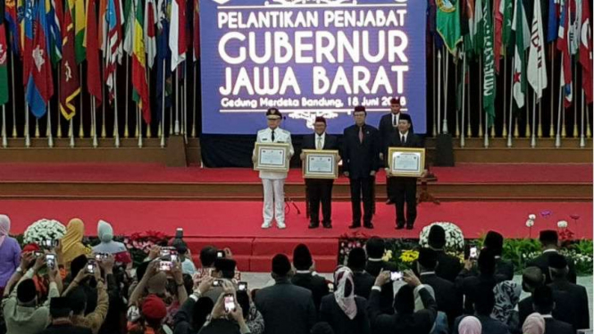 Mendagri Tjahjo Kumolo lantik M. Iriawan jadi Pjs Gubernur Jawa Barat.