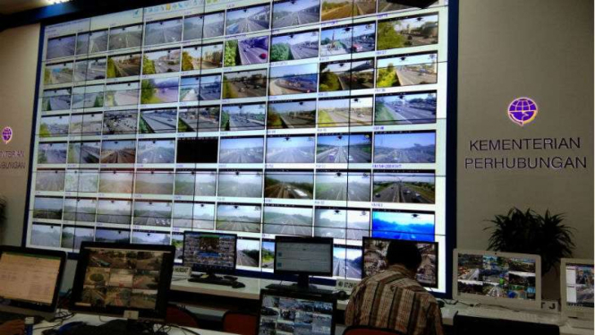 Pantauan CCTV Posko Lebaran di Kemenhub