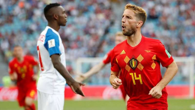 Pemain depan Timnas Belgia, Dries Mertens, mencetak gol ke gawang Panama