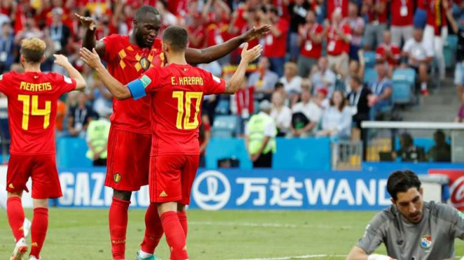 Para pemain Timnas Belgia merayakan gol Romelu Lukaku (kedua dari kiri)