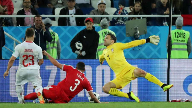 Gol Xherdan Shaqiri dalam laga Swiss kontra Serbia