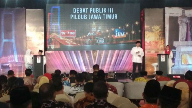 Debat Pilkada Jawa Timur, di Surabaya, Sabtu malam, 23 Juni2018.