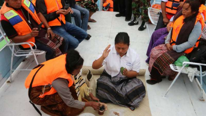 Masyarakat adat Batak melaksanakan ritual Gondang Mangelek