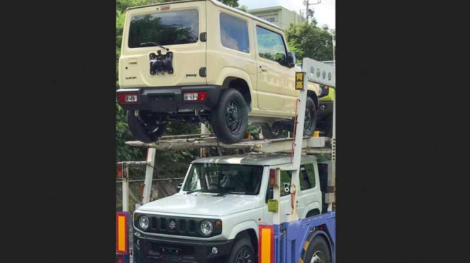 Suzuki Jimny terbaru.