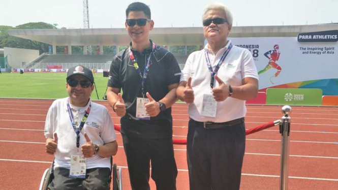 Presiden Asian Paralympic Committee (APC), Majid Rashed (paling kiri)