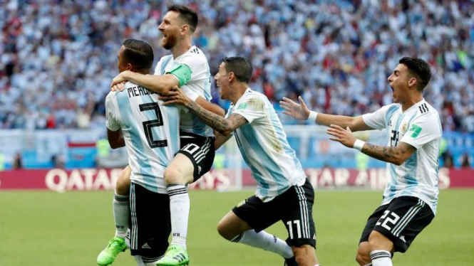 Timnas Argentina merayakan gol