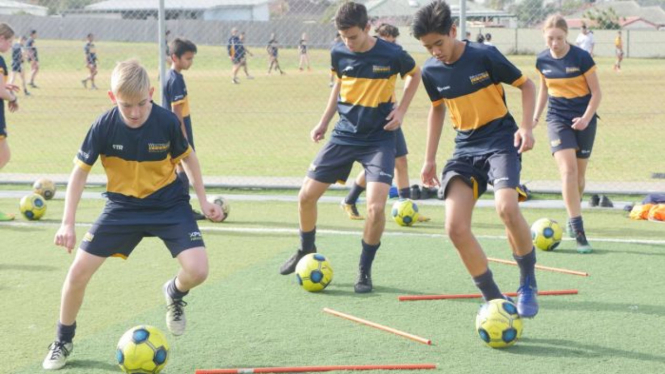 Siswa ambil bagian dalam program percontohan Westfields Sports High di NSW yang menerapkan latihan ketat.