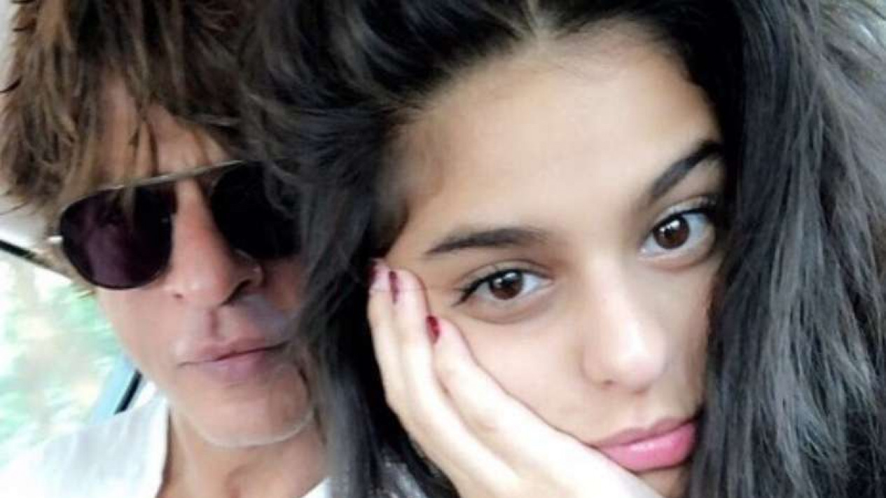 Foto Kecantikan Putri Shah Rukh Khan Jadi Sorotan