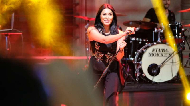 Anggun konser di Italia