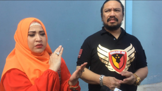 Bersitegang, Kakak Dhawiya Masih Enggan Hubungi Elvy Sukaesih