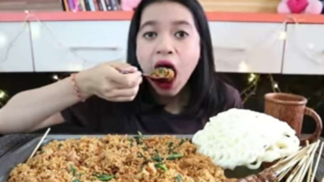 Rica, BJ mukbang 