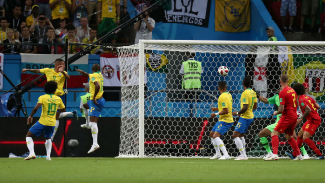 Gol bunuh diri Fernandinho di laga kontra Belgia