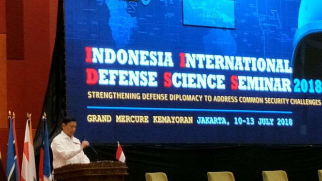 Menko Polhukam Wiranto di Indonesia International Defense Science Seminar 2018
