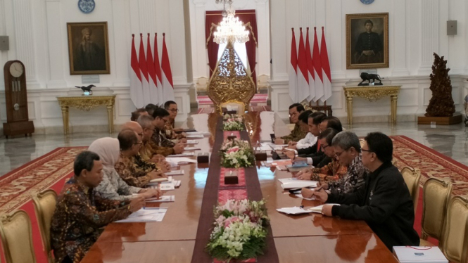 Pertemuan Presiden Jokowi dengan Komisi Pemilihan Umum (KPU) di Istana Negara, Rabu (11/7/2018).