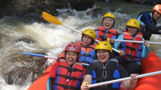 5 Hal yang Perlu Anda Tahu Sebelum Mulai Rafting