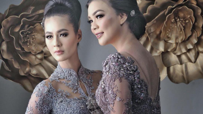 Kebaya rancangan Vera Anggraini, pemilik Vera Kebaya.