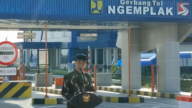 Presiden Joko Widodo kembali meresmikan jalan tol Ngawi-Kertosono 
