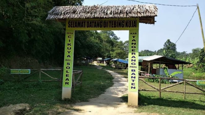 Tebing Koja Kandang Gozila di Tangerang